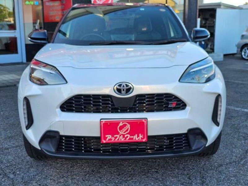 YARIS CROSS