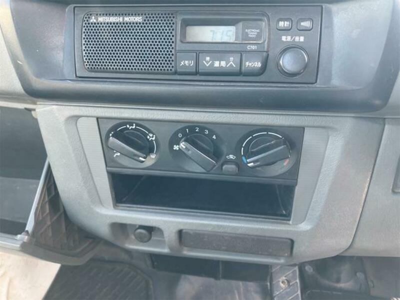 MINICAB TRUCK