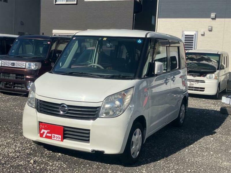 NISSAN ROOX