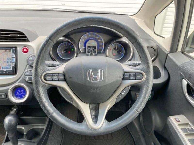 FIT HYBRID