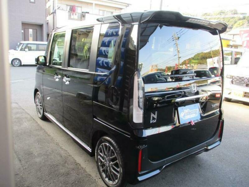 N BOX CUSTOM