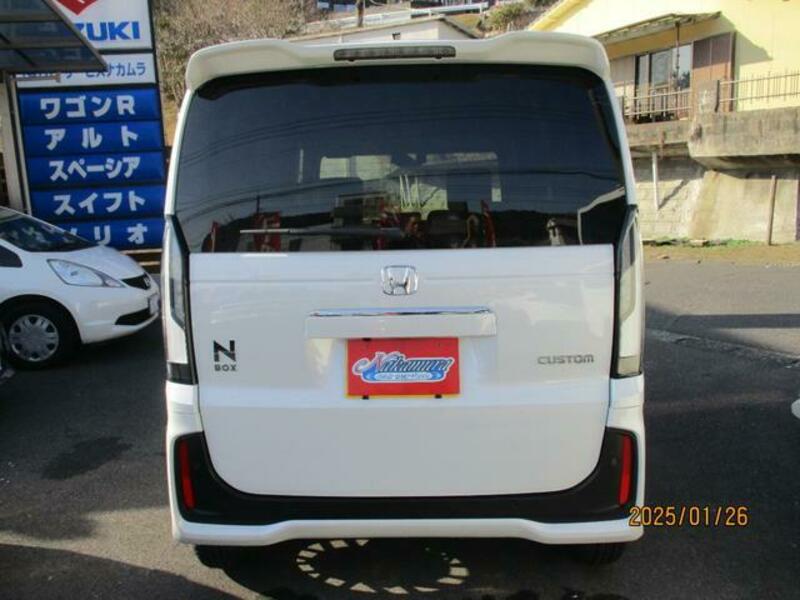 N BOX CUSTOM