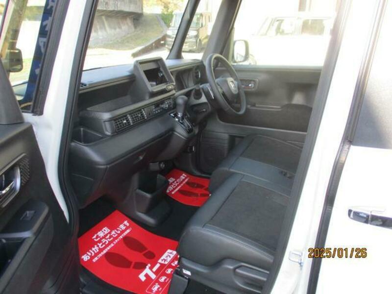 N BOX CUSTOM