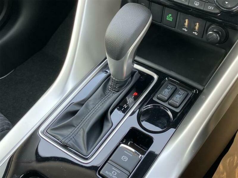 ECLIPSE CROSS