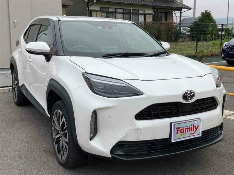 YARIS CROSS