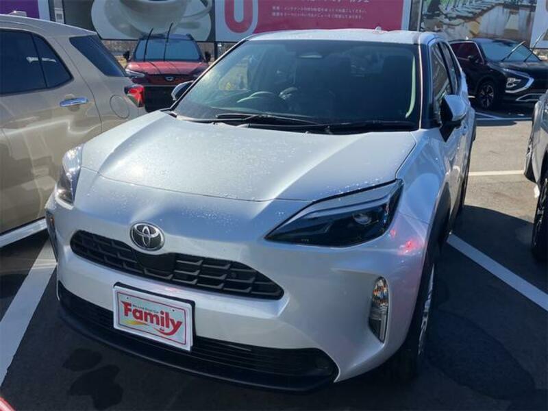 YARIS CROSS