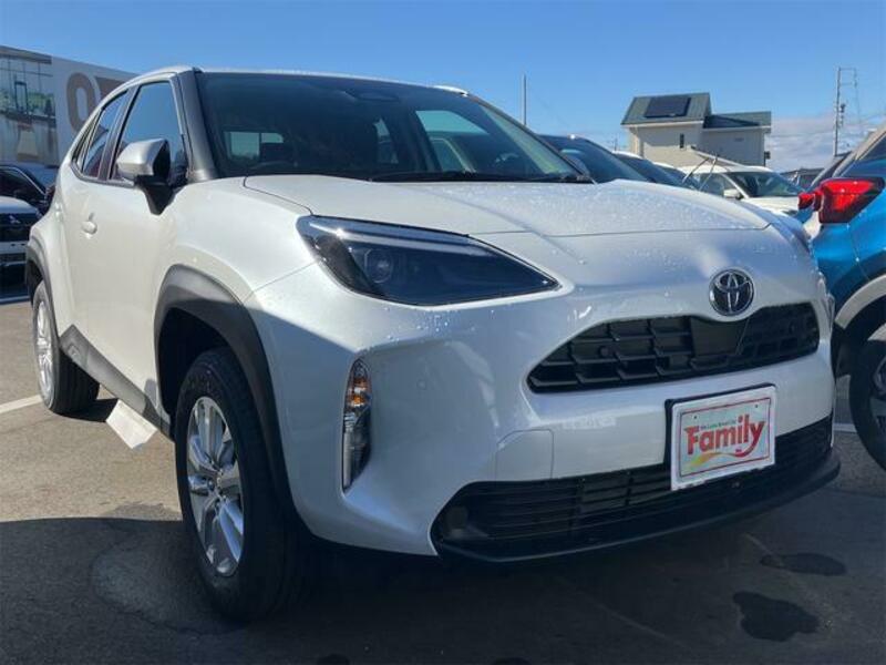 YARIS CROSS
