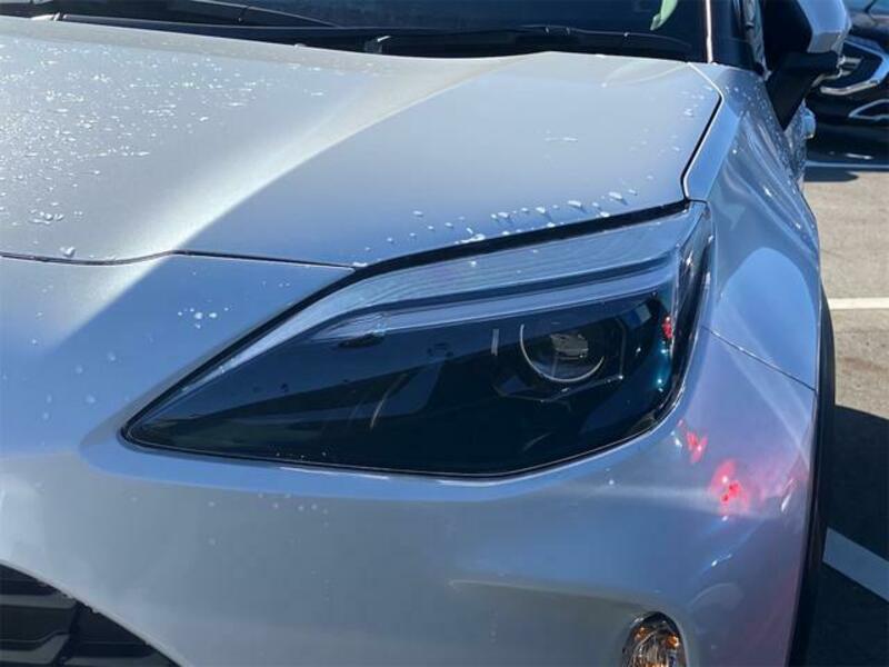 YARIS CROSS