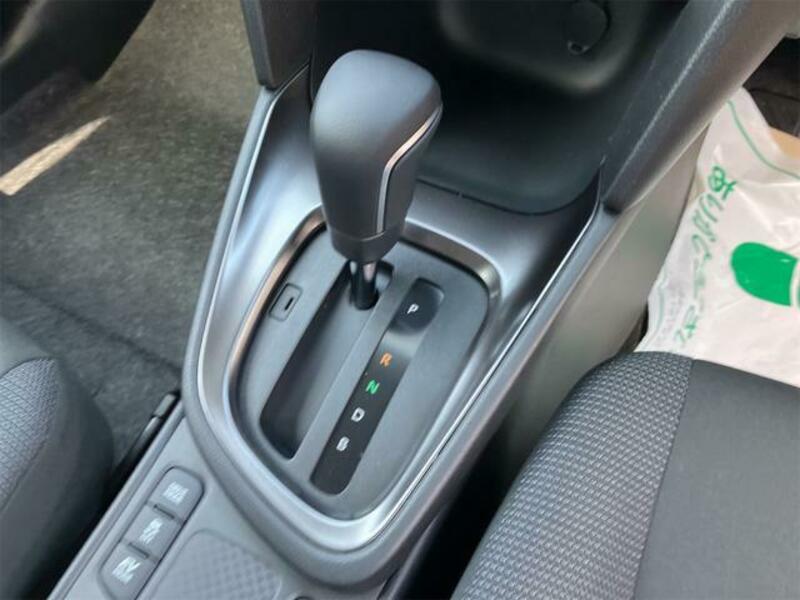 YARIS CROSS