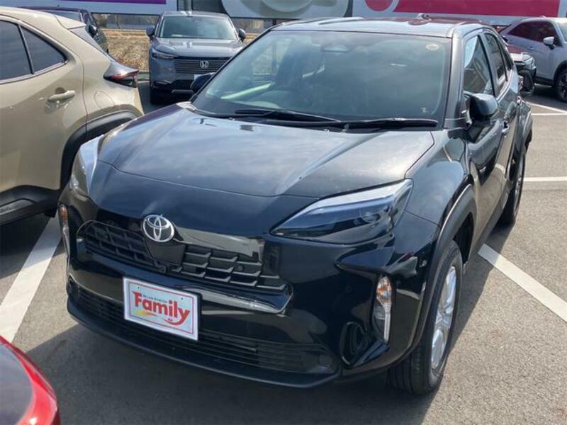 YARIS CROSS