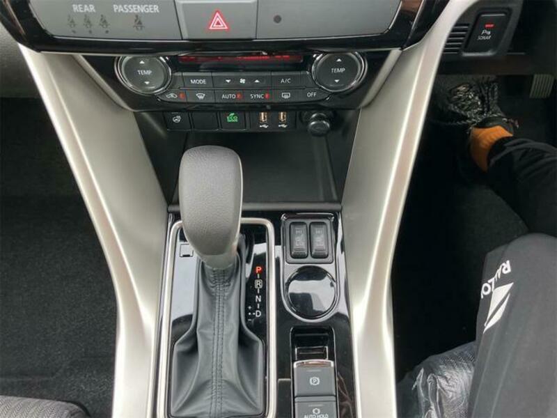 ECLIPSE CROSS