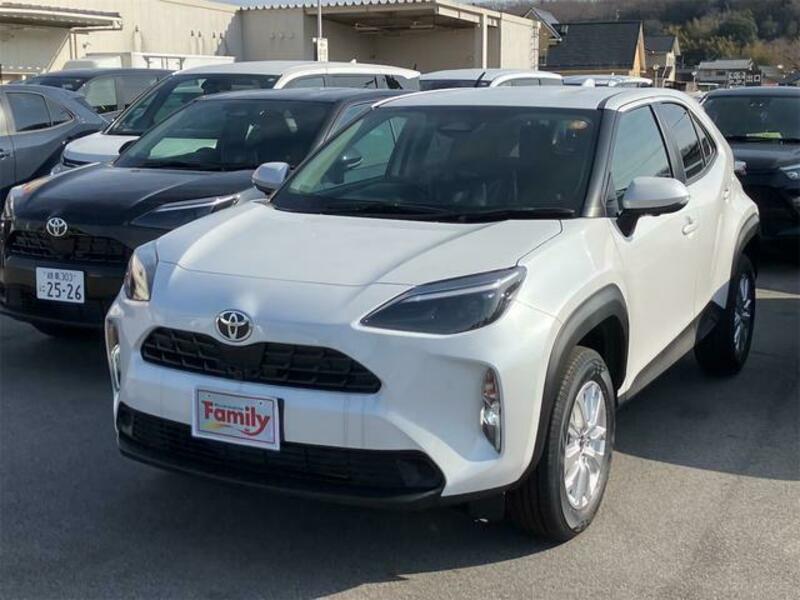 YARIS CROSS