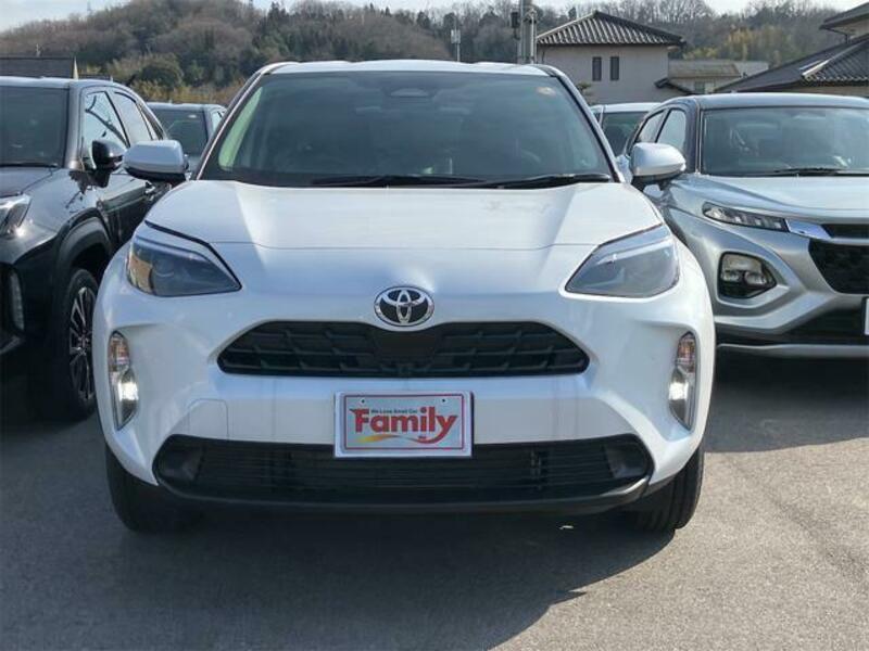 YARIS CROSS