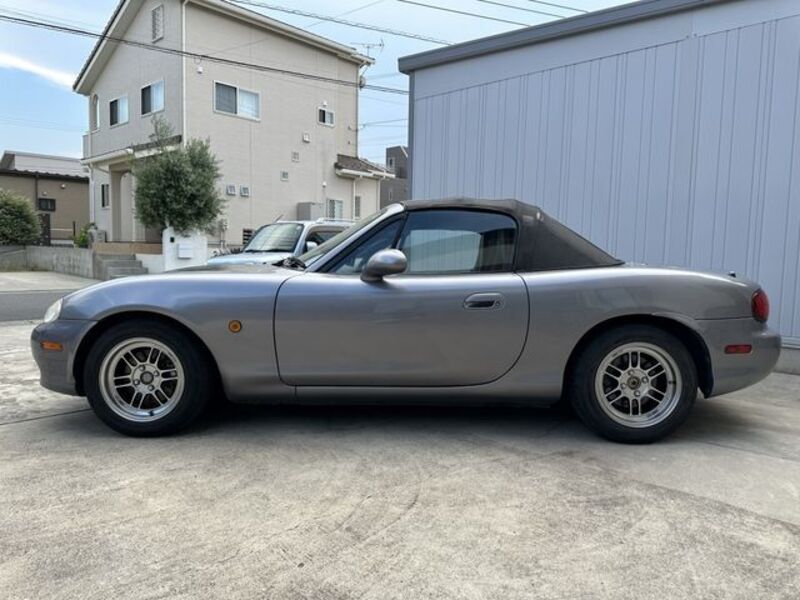 ROADSTER