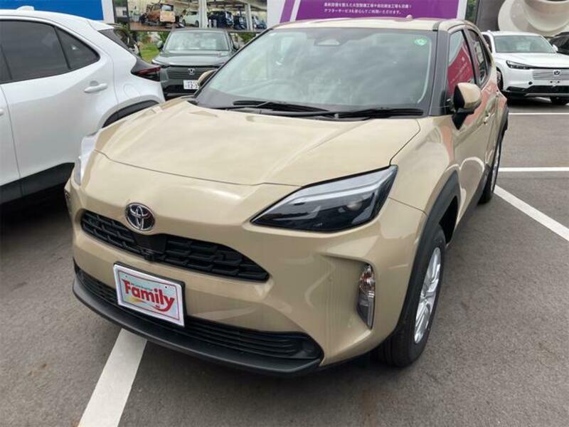YARIS CROSS