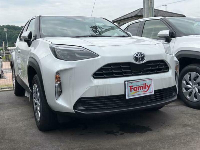 YARIS CROSS