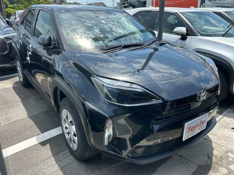 YARIS CROSS