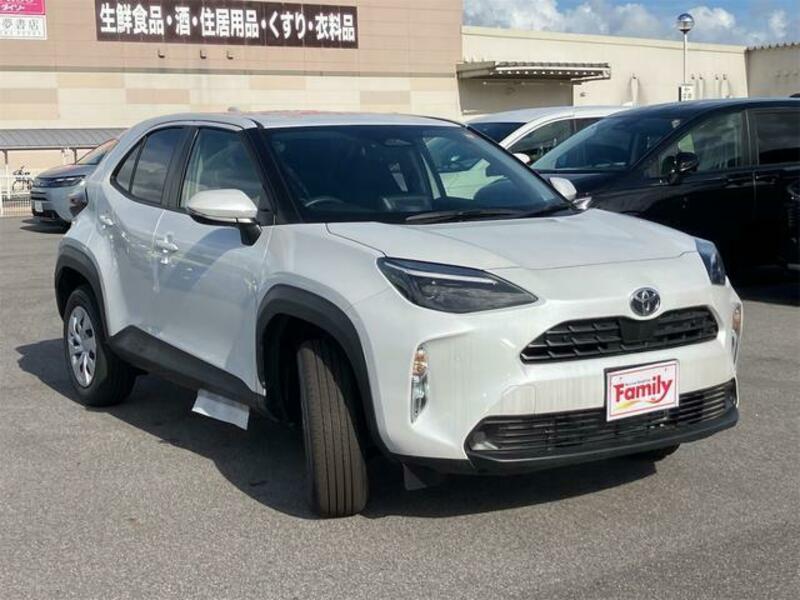 YARIS CROSS