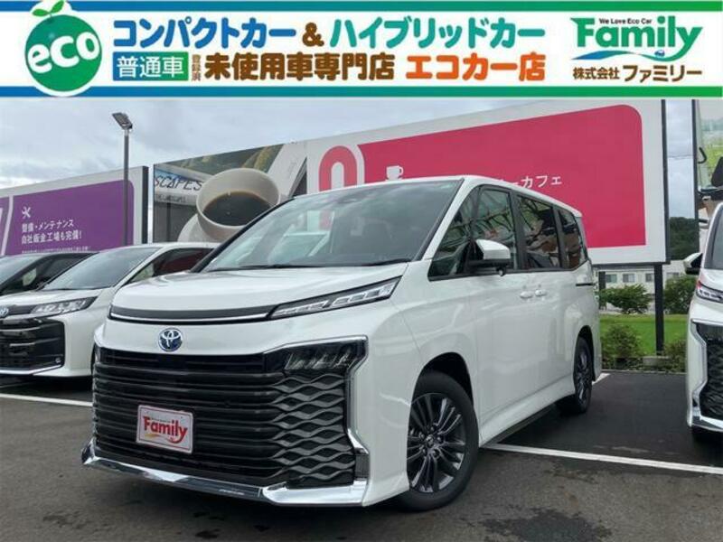 TOYOTA VOXY