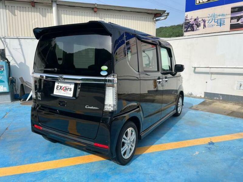 N BOX CUSTOM