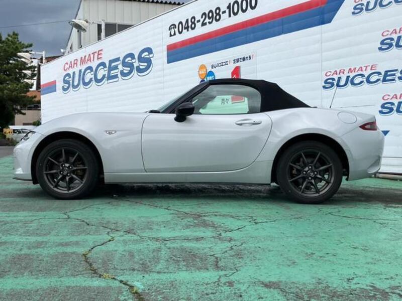 ROADSTER