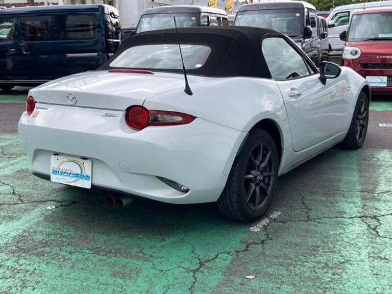 ROADSTER