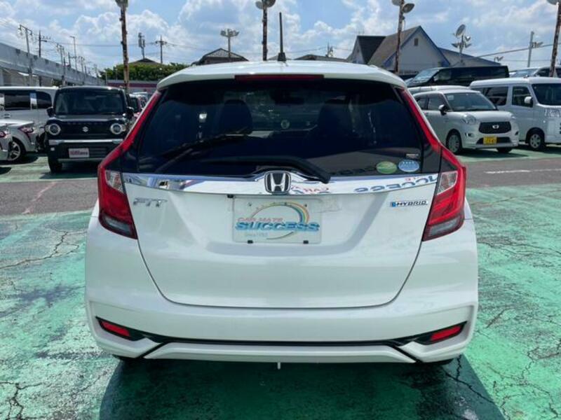 FIT HYBRID