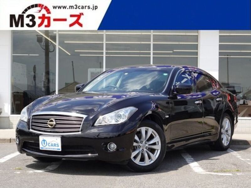 NISSAN FUGA