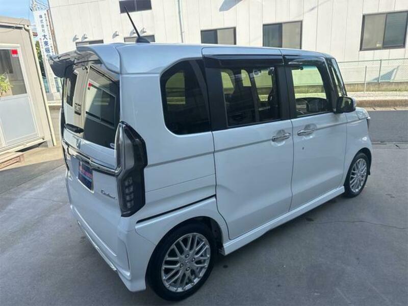N BOX CUSTOM