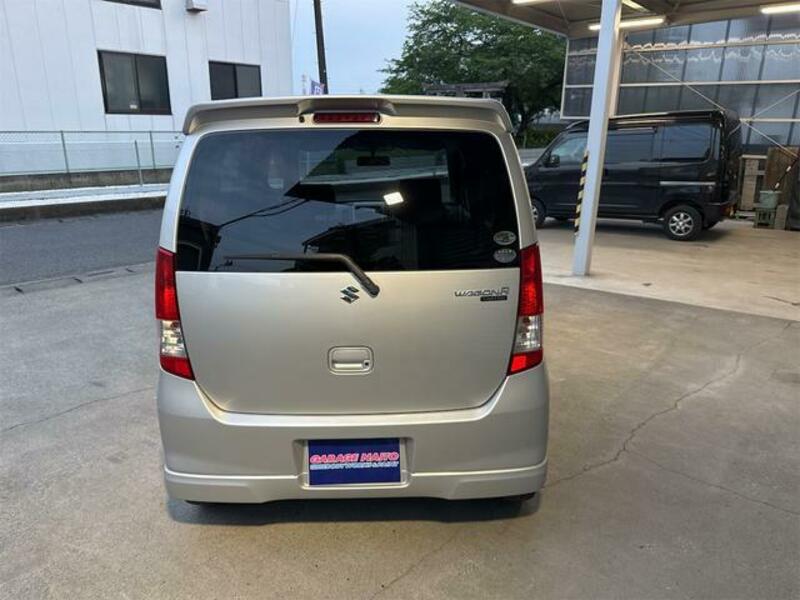 WAGON R
