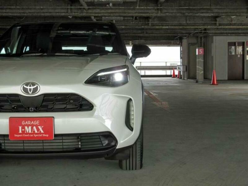 YARIS CROSS