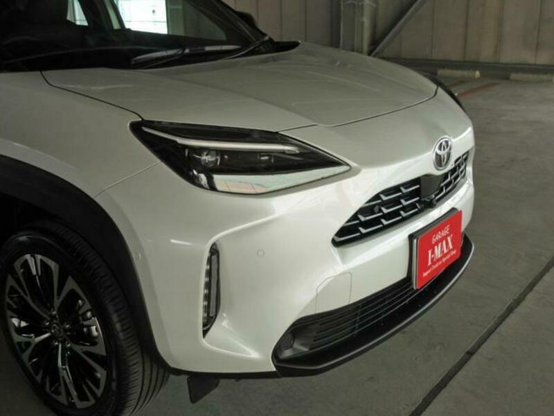 YARIS CROSS