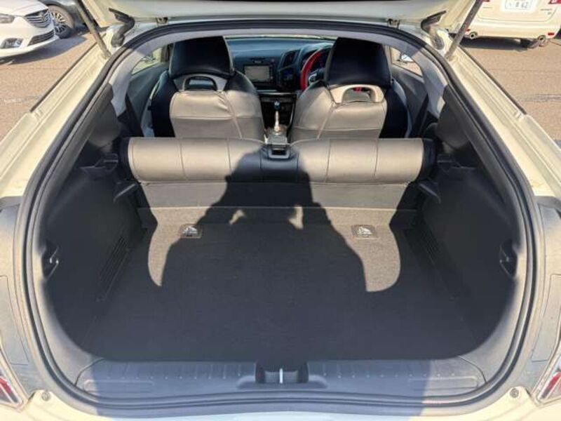 CR-Z