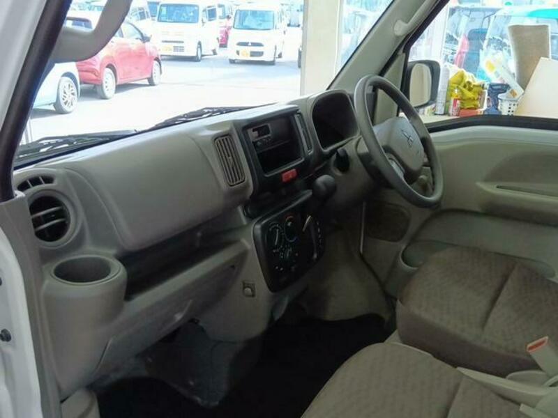 MINICAB VAN