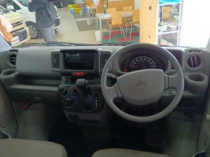 MINICAB VAN