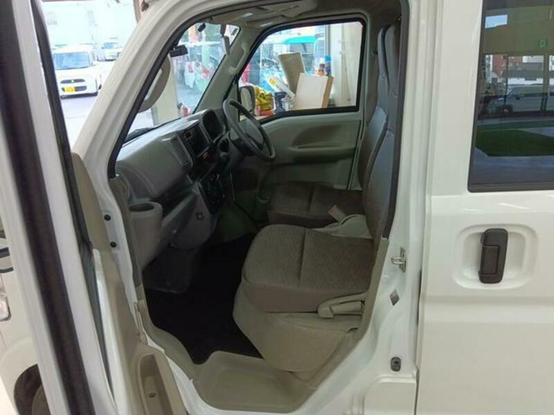 MINICAB VAN
