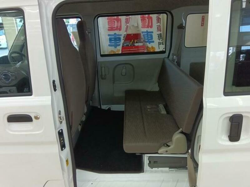 MINICAB VAN
