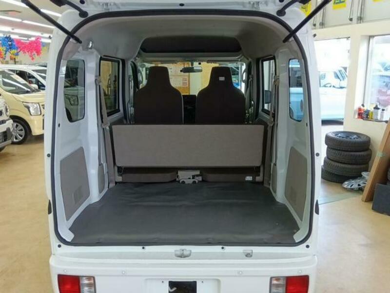 MINICAB VAN
