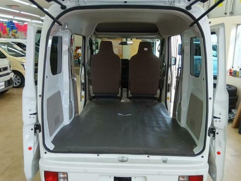 MINICAB VAN