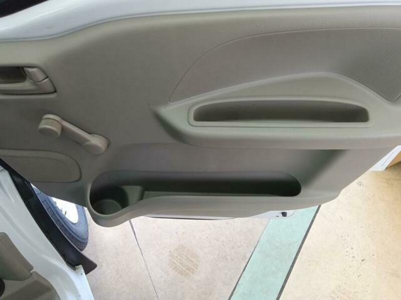 MINICAB VAN
