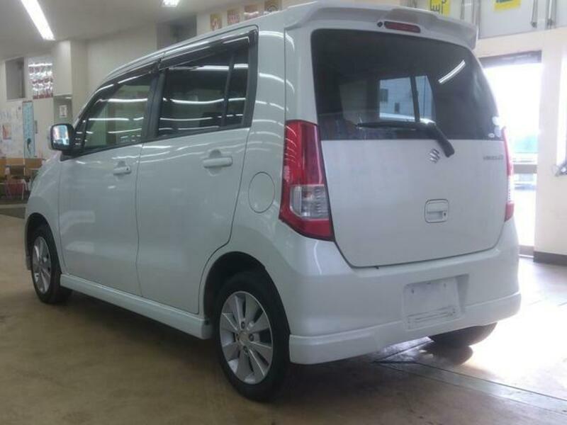 WAGON R