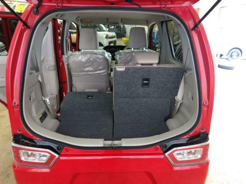WAGON R
