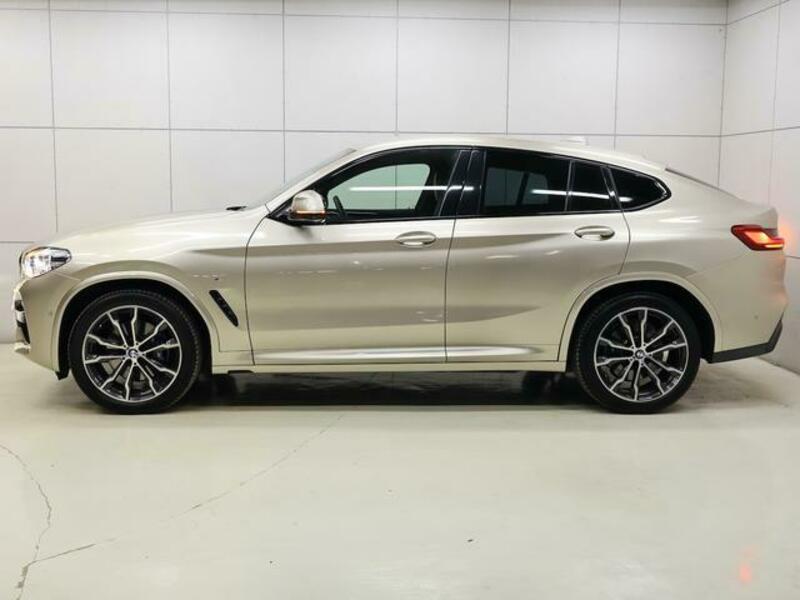 X4