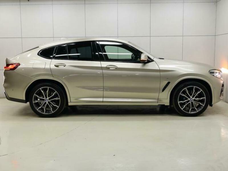 X4