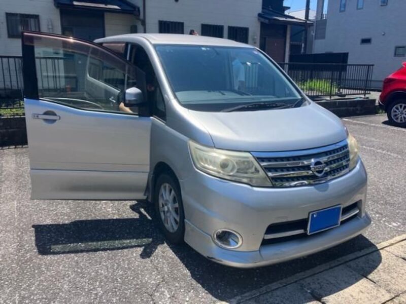 NISSAN SERENA