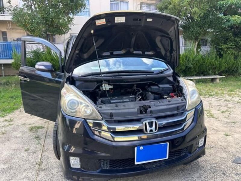 HONDA STEPWAGON SPADA