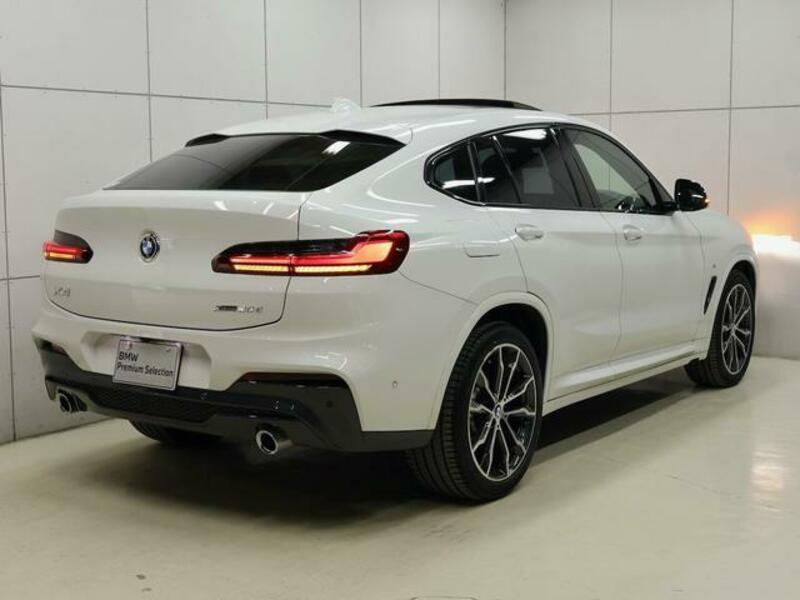 X4