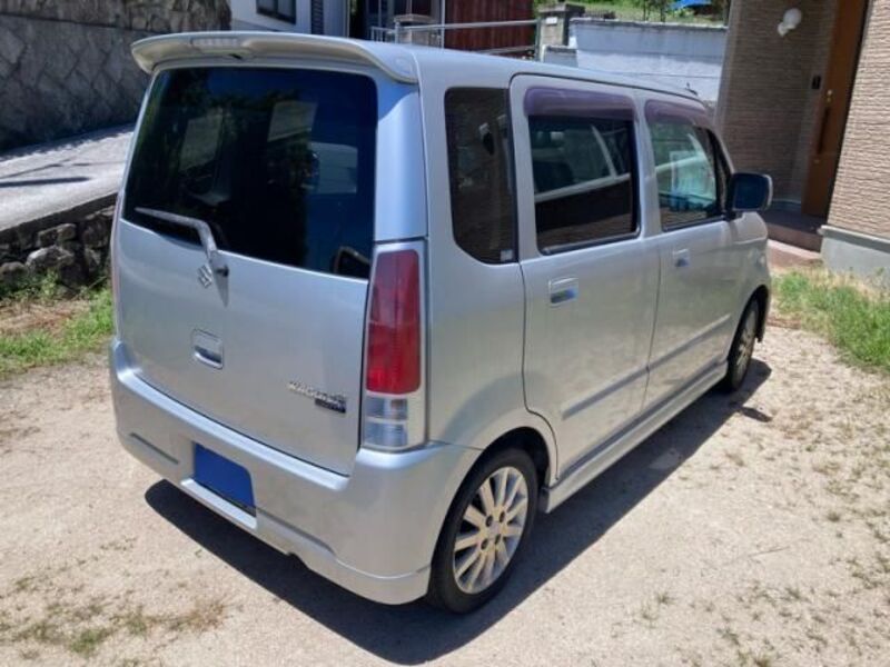 WAGON R