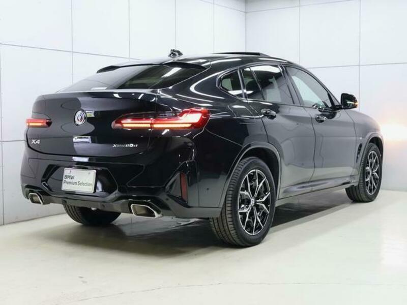 X4