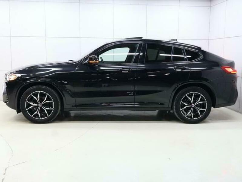 X4
